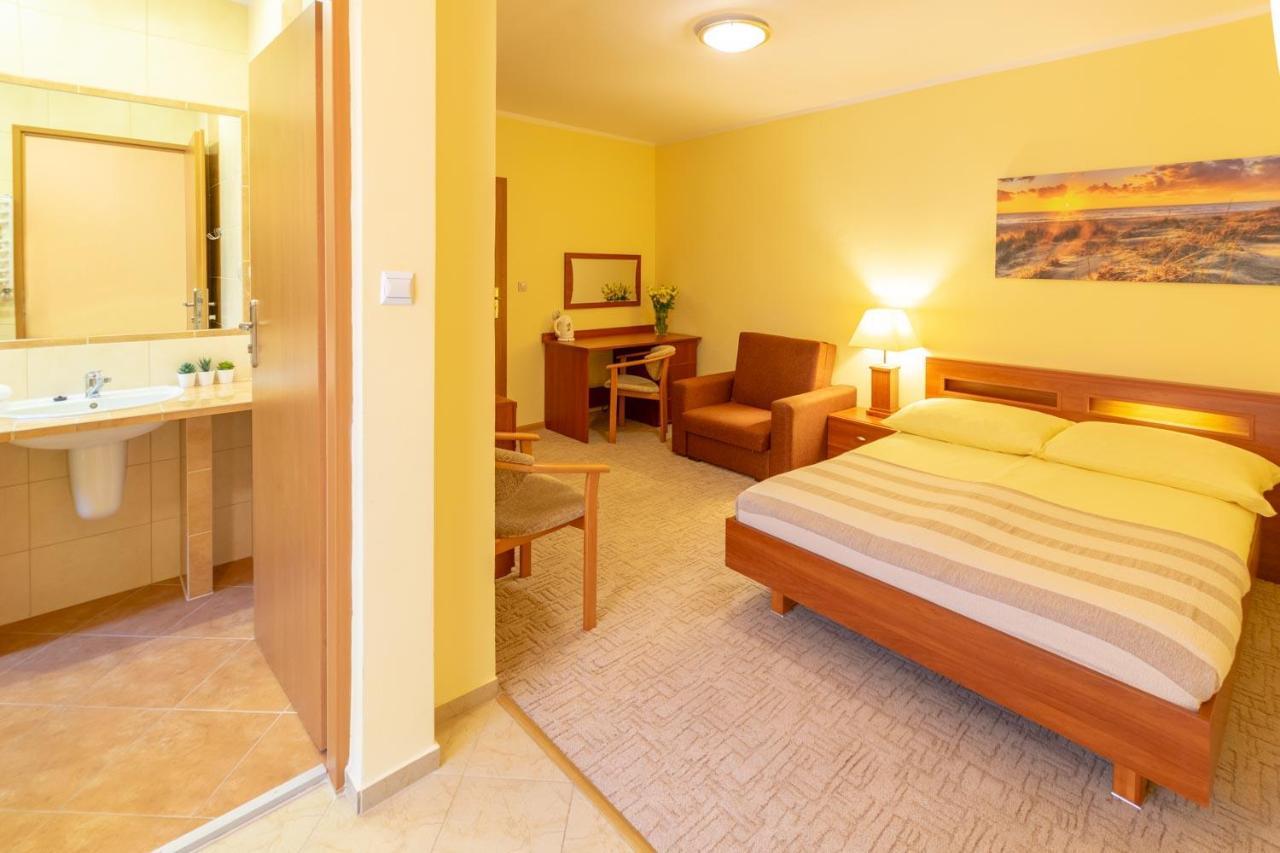 Pensjonat Marynarski - Apartamenty Darłówko Extérieur photo