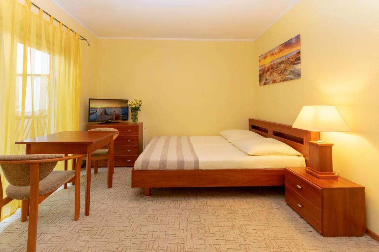 Pensjonat Marynarski - Apartamenty Darłówko Extérieur photo