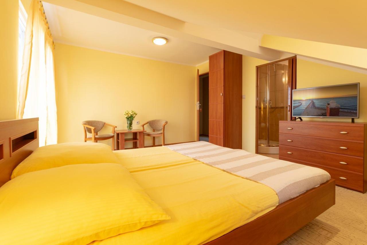 Pensjonat Marynarski - Apartamenty Darłówko Extérieur photo